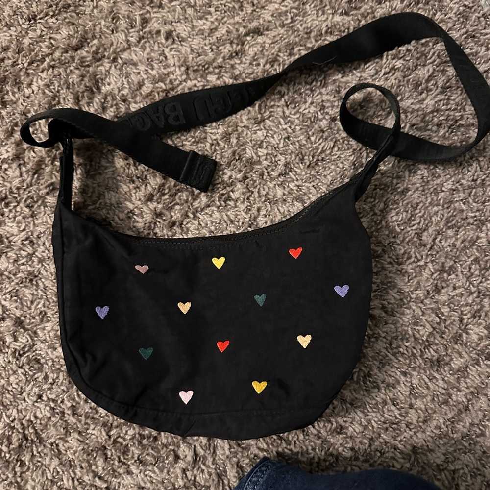 BAGGU Black Crossbody Bag with Colorful Hearts